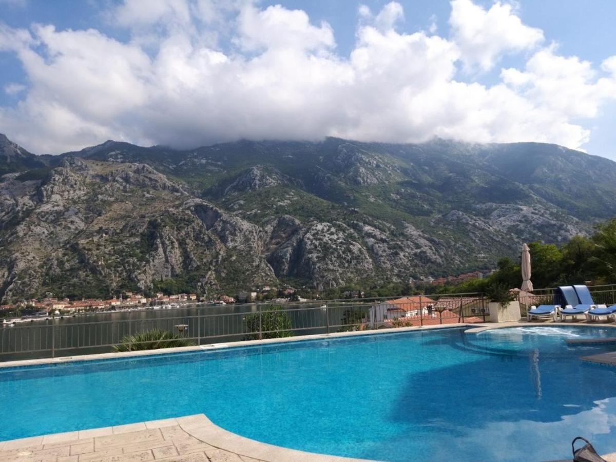Radiant Appartement Kotor Buitenkant foto